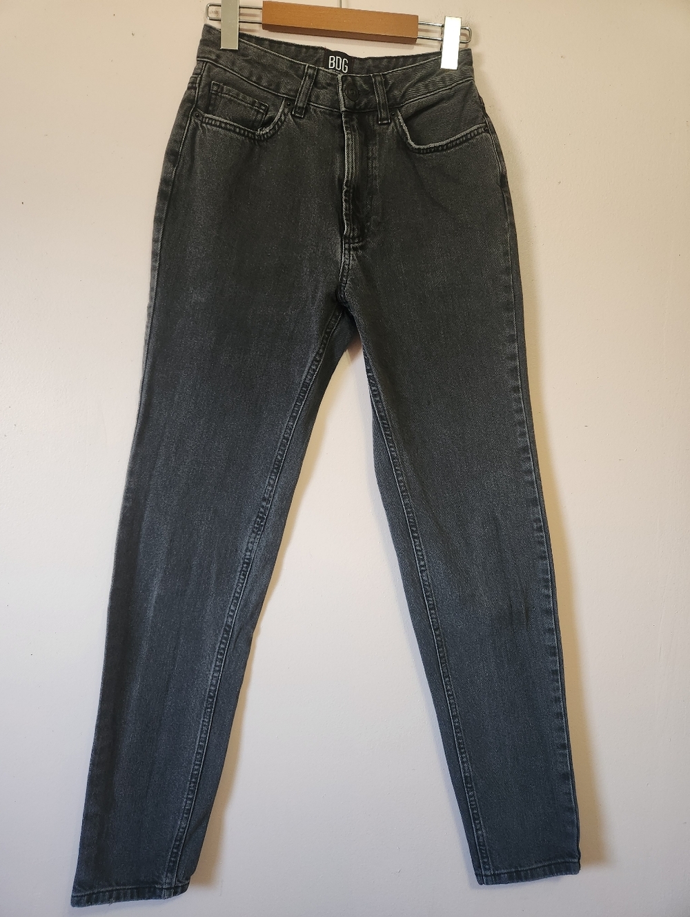 Urban Outfitters BDG High-Rise Mom Jeans Washed Black Size 24 EUC